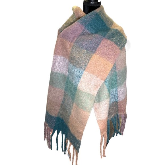 Unbranded Scarf Womens Large Rectangle Green Tan Fringe Plaid Block Check Soft - Picture 4 of 9